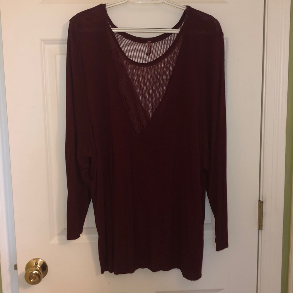 LF Emma & Sam Mesh V-Neck Top